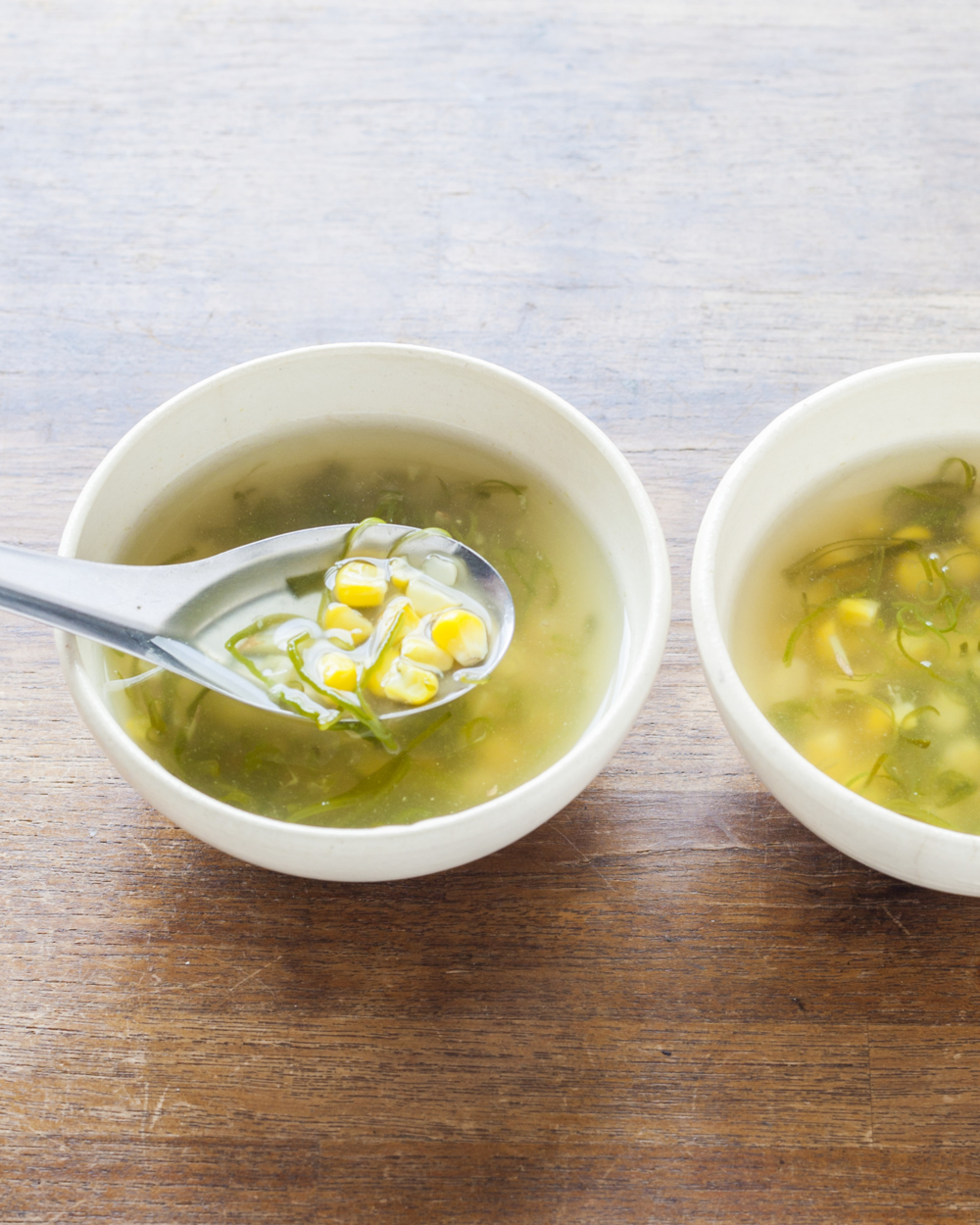 とうもろこしとめかぶのスープの画像