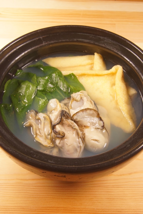 牡蠣とほうれん草の常夜鍋風の画像